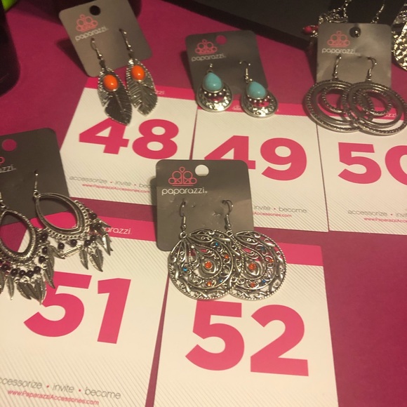 Jewelry - Picture 7 of 8